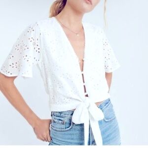 Abercrombie White Eyelet Embroidery Short Sleeve Blouse , Medium